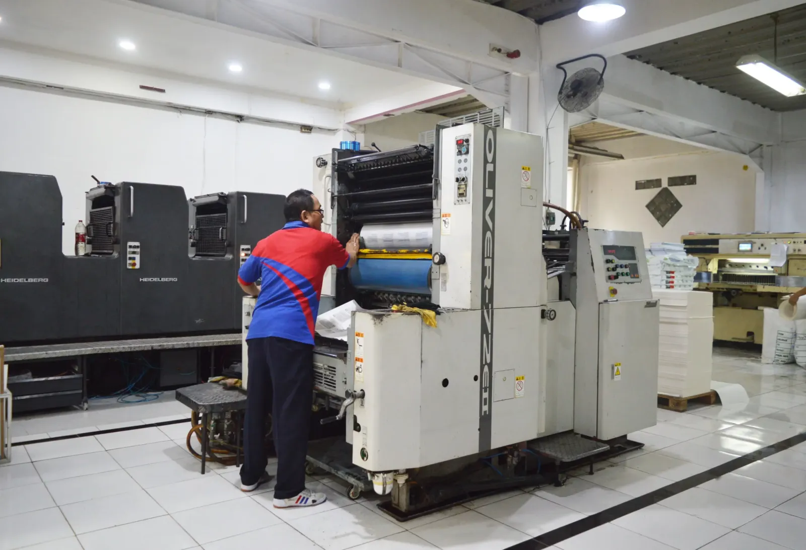 Cetak Cerita Cilacap: Jasa Percetakan yang Menyentuh Hati